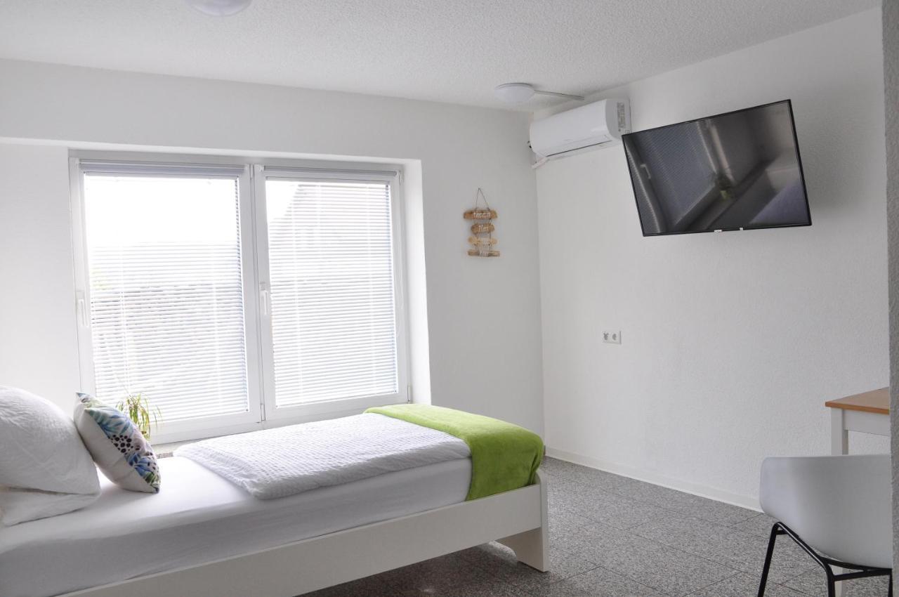 N37 -Modern Eingerichtete Zimmer In Ruhiger Lage Aldingen  Eksteriør billede