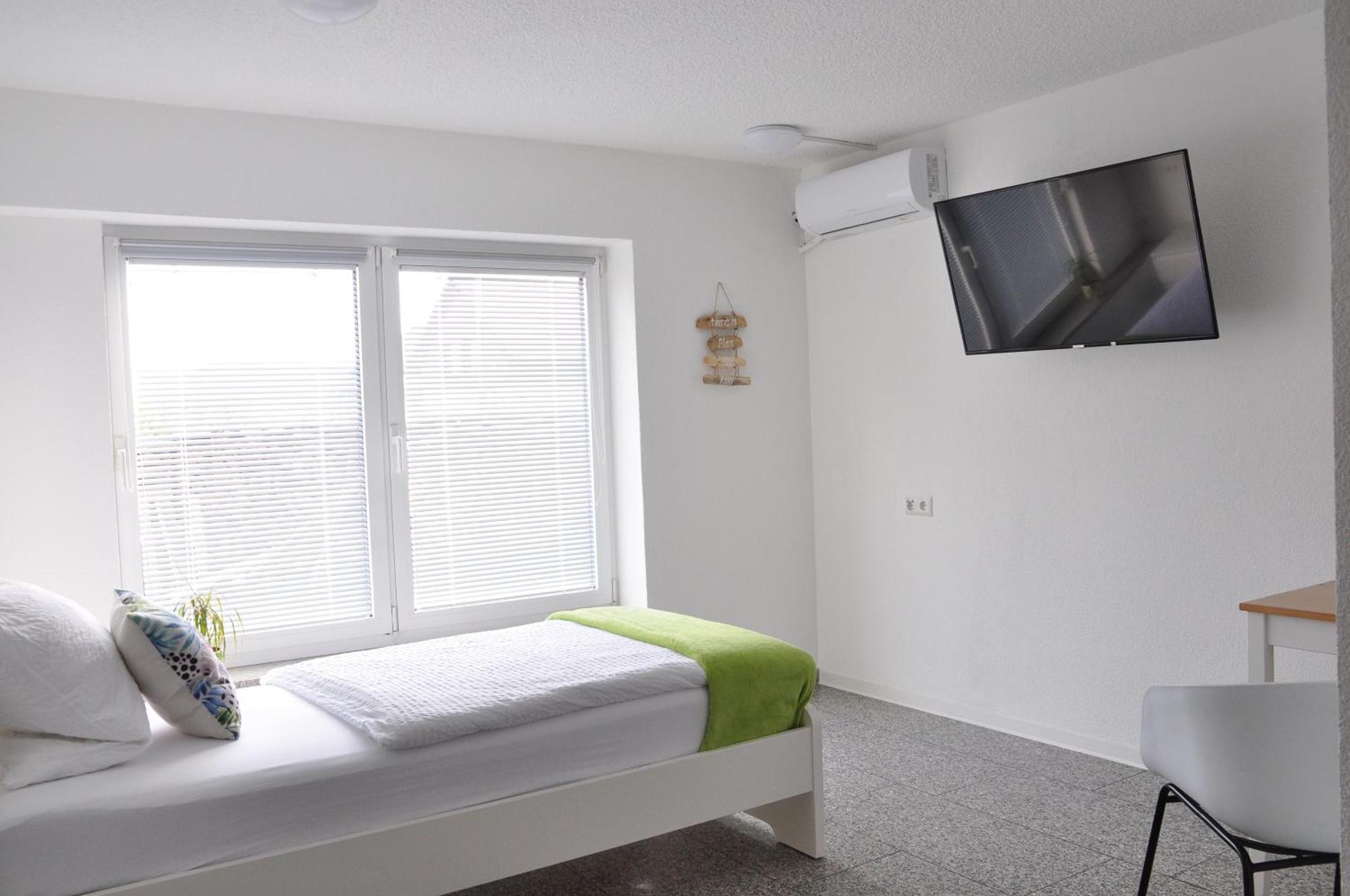N37 -Modern Eingerichtete Zimmer In Ruhiger Lage Aldingen  Eksteriør billede